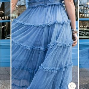 Ivy City Co Anastasia size Medium dress in tufts blue worn once